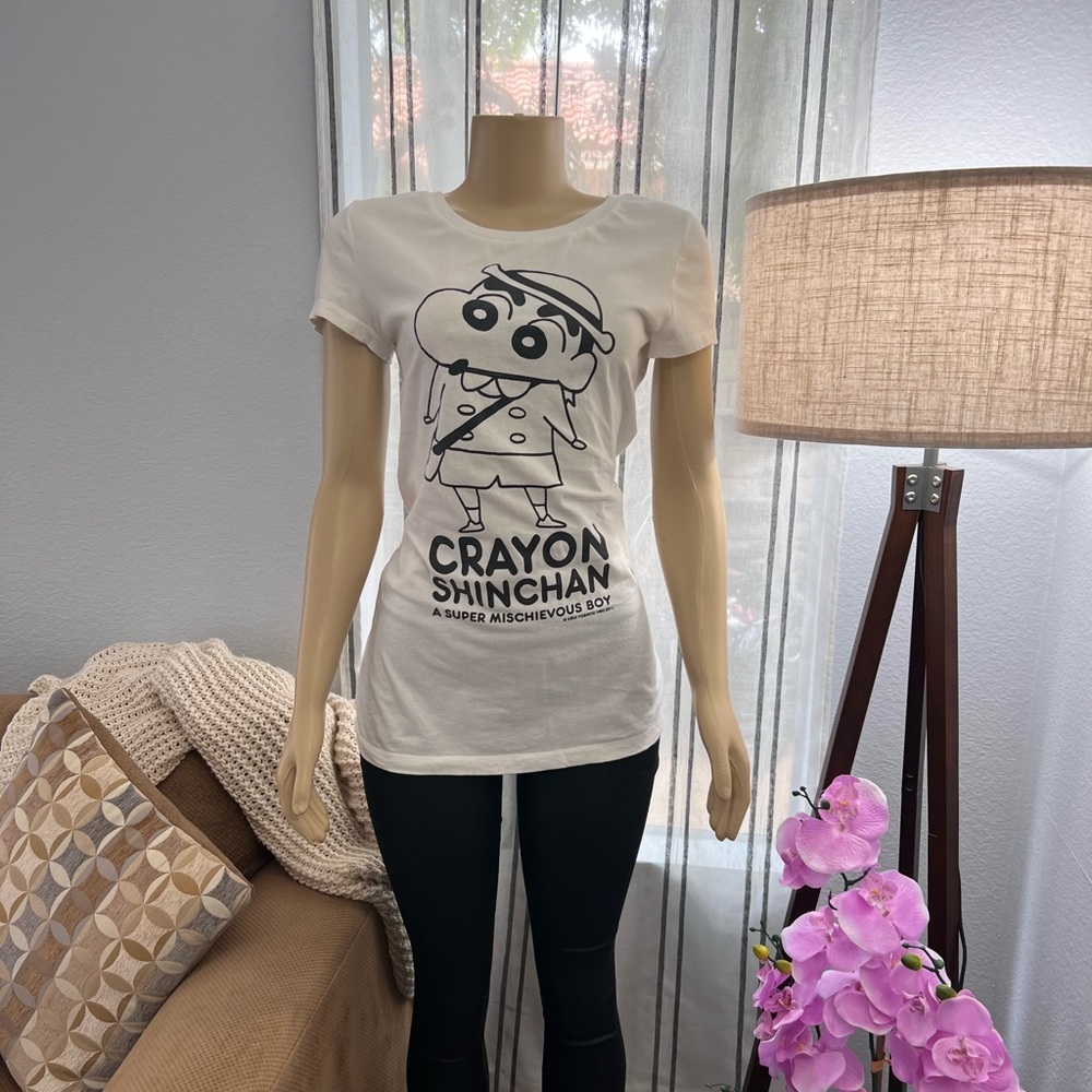 Spao White T-Shirt Top Size L Large Crayon Shinchan A Super Mischievous Boy